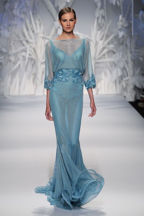 Abed Mahfouz // Collection F/W 2013/14 Gowns Haute Couture, Blue Couture, Couture Evening Gowns, Abed Mahfouz, Mog Dresses, Haute Couture Vintage, Couture Ready To Wear, Blue Clothes, Style 2014