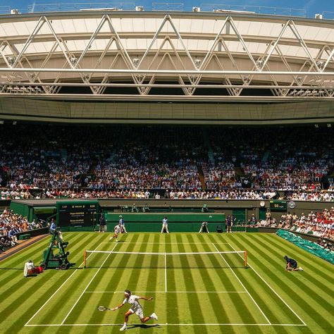 Wimbledon Hospitality Tickets: Watch Wimbledon in Style This Summer 2019 | Entertainment | Culture | Luxury London Grass Tennis Court Aesthetic, Wimbledon Aesthetic, Wimbledon Tennis Courts, Wimbledon Stadium, Wimbledon Centre Court, Wimbledon 2024, Goran Ivanisevic, Wimbledon 2023, Mode Tennis