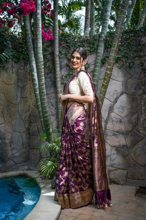 Patti Sarees Latest, Benaras Saree Blouses, Purple Benaras Saree, Tasar Silk Saree, Benares Sarees, New Sarees, Saree Hairstyles, Banaras Sarees, Traditional Silk Saree