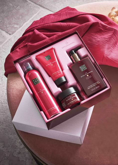 Rituals Gift Set, Body Care Gift Set, Luxury Gifts Ideas, Luxury Gifts Aesthetic, Rituals Aesthetic, Gift Ideas Luxury, Luxury Body Care, Beauty Gift Box, Skin Care Gift Set