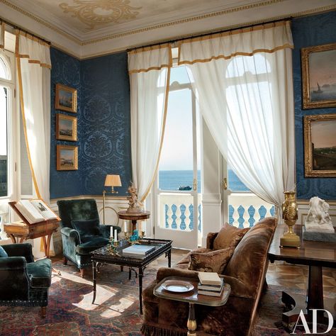 Old World Apartment, Old French Interior, Vintage Luxury Apartment, Apartment Italy, Expensive Apartment Aesthetic, Apartment In Italy, Roman Apartment, Old Money Apartment Aesthetic, Luxurious Apartment