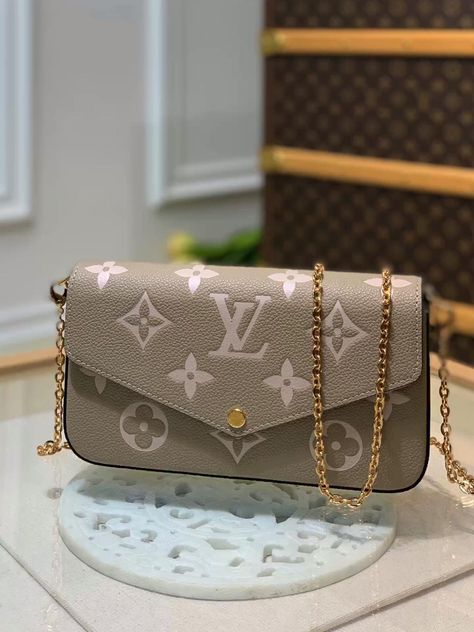 Tas Louis Vuitton, Tas Lv, Louis Vuitton Felicie Pochette, Sac Louis Vuitton, Tas Bahu, Luxury Bags Collection, Handbag Essentials, Dream Bags, Girly Bags