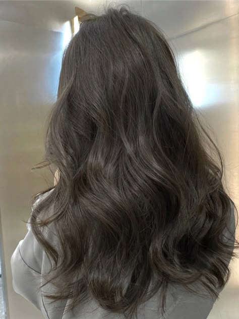 Hair Color That Looks Natural, Ashy Chocolate Brown Hair Balayage, Green Tea Brown Hair, Dark Cool Tone Brown Hair, Ash Brown Hair Dark, Muted Brown Hair, Deep Ash Brown Hair, Cool Toned Dark Brown Hair, Dark Ash Brown Hair Color