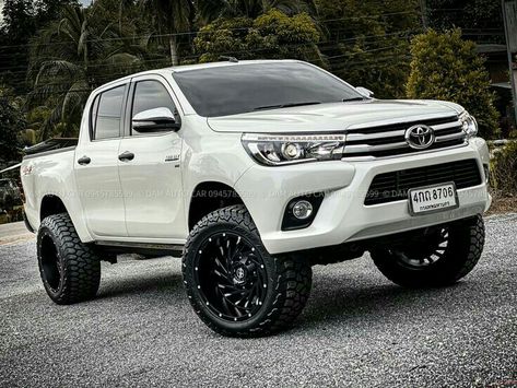 Custom Ute Trays, Hilux 4x4, Ute Trays, American Pickup Trucks, Vehicle Signage, Pickup Car, Toyota Fortuner, Ford Car, New Technology Gadgets