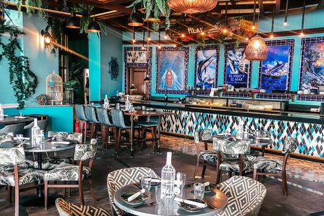 Havana on the Palm: Inside Dubai's new authentic Cuban restaurant Cuban Restaurant Design, Cuban Decorations Party, Grill Restaurant Design, Cuban Kitchen, Latin Restaurant, Café Cubano, Cuban Decor, Cuban Mojito, Havana Bar