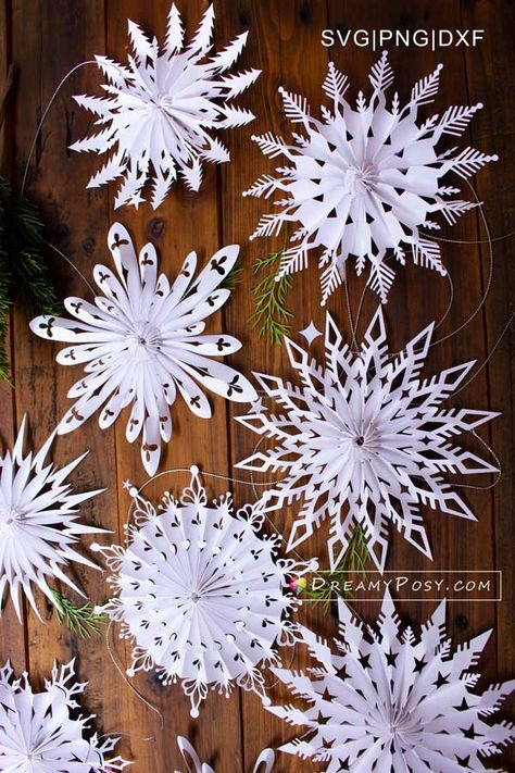 Diy Snowflake Decorations, Chocolate No Bake, 3d Paper Snowflakes, Paper Snowflake Patterns, Diy Snowflake, Chocolate No Bake Cookies, Paper Snowflakes Diy, Cardstock Crafts, 3d Snowflakes