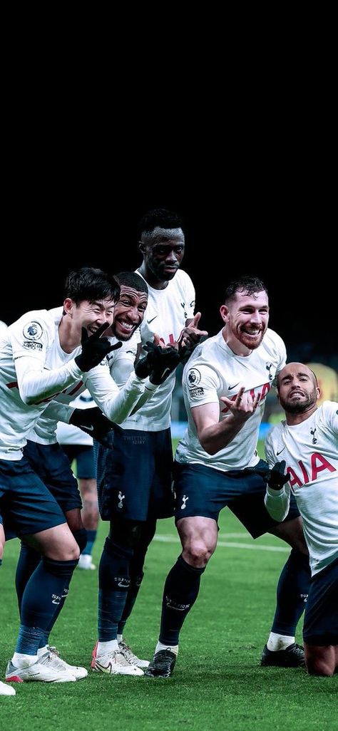 Football Wallpaper Spurs, All Football Players Wallpaper, Spurs Tottenham Wallpaper, Spurs Wallpaper, Tottenham London, Football Tottenham, Tottenham Hotspur Wallpaper, Spurs Tottenham, Players Wallpaper