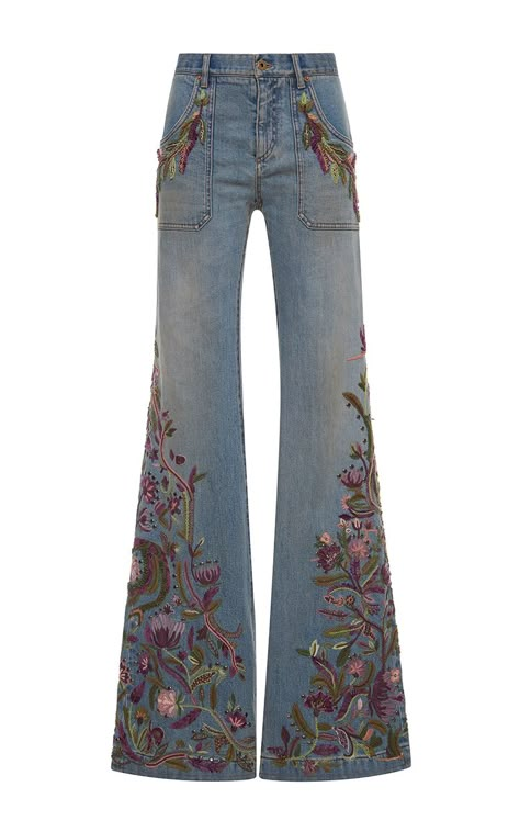 Cavalli Jeans, Embellished Jeans, Jeans Diy, Hippie Outfits, High Waisted Jeans, Jeans Light, Light Wash Jeans, Dream Clothes, Roberto Cavalli