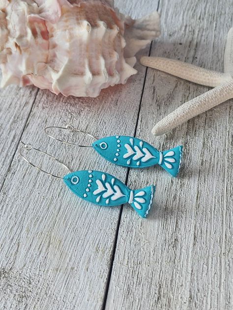 Clay Fish Earrings, Ocean Theme Jewelry, Clay Fish, Nautical Accessories, Fish Earrings, Earring Inspo, Beach Earrings, Summer Earrings, Jewelry Beach