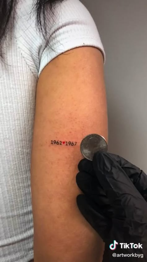 Tattoo For Parents Ideas, Two Birth Year Tattoo, Small Tattoo For Grandparents, 2 Dates Tattoo, Parents Year Of Birth Tattoo, Family Initial Tattoo Ideas For Women, Parents Birth Years Tattoo, Parents Date Of Birth Tattoo, Small Tattoos Dates