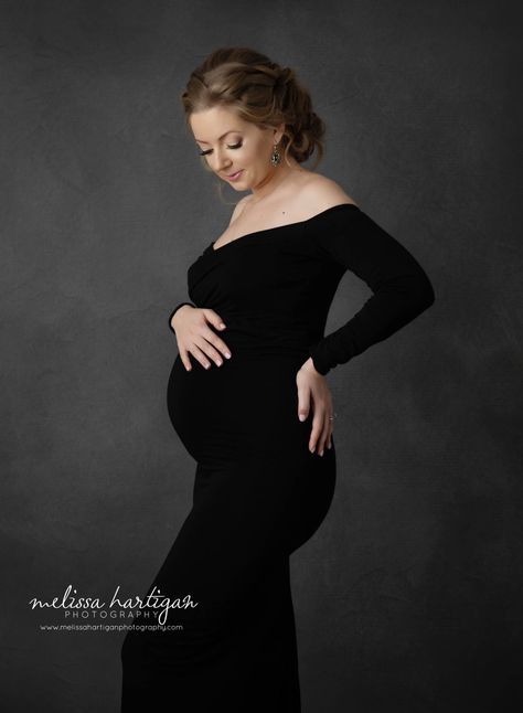 Maternity Shoot Single Mom, Standing Maternity Poses, Single Maternity Photo Shoot Ideas, Maternity Photography Poses Single, Maternity Poses For Mom, Maternity Shoot Poses Single, Maternity Single Poses, Solo Pregnancy Photoshoot, Maternity Poses Single Indoor