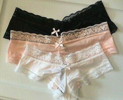 Cute Bras, Cute Lingerie, Dr Wardrobe, Pretty Lingerie, Dr Closet, Baggy Pants, Dream Clothes, Bras And Panties, Fame Dr