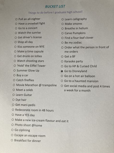 Sophomore Bucket List, Sophmore Year Bucketlist, Senior Year Bucket List 2024, Highschool Bucket List Freshman, Freshman Bucket List High School, College Freshman Bucket List, Sophomore Year Bucket List, Junior Year Bucket List, Senior Bucket List High School