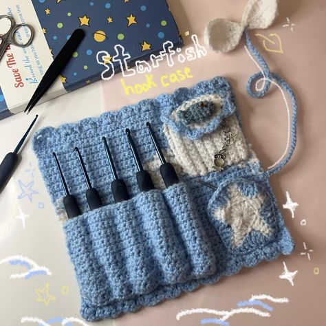 All Posts • Instagram How To Crochet A Hook Case, Crochet On The Go, Crochet Cord Organizer, Crochet Hook Holder Free Pattern, Practical Crochet Ideas, Crochet Practical Ideas, Boyfriend Crochet Gift, Crochet Hook Case Free Pattern, Hook Case Crochet