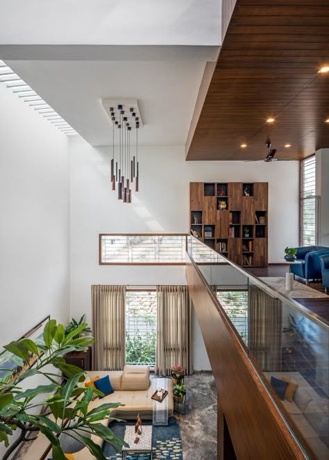 Double Height Living Room, Indian Home Design, Minimal Interior, Indian Home Interior, Wooden Ceiling, Home Stairs, Duplex House Design, Home Stairs Design, Double Height