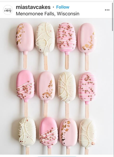 Ice Cream Magnum, Fancy Cake Pops, Popsicle Cake, Popsicles Cake, Chocolate Popsicles, Magnum Ice Cream, Cake Pop Designs, Cake Pop Decorating, Dessert Gifts