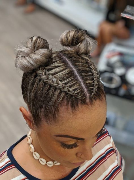 Mar 7, 2020 - Festival style hair braiding with space buns Festival Hair Braids, Space Buns Hair, Two Buns, Hairstyle Examples, Rave Hair, Hairstyles Natural, Hairstyles Braided, Dance Hairstyles, Trendy Hairstyle