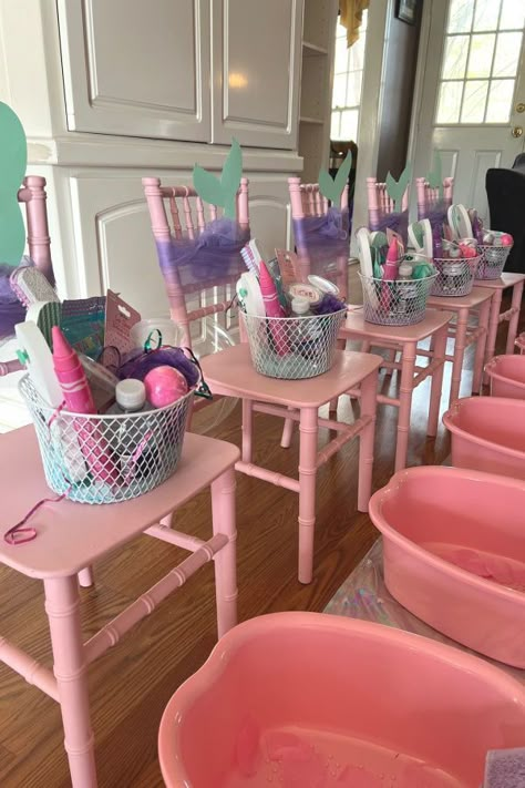 Undersea Decorations, Spa Day For Kids, Kids Pamper Party, Spa Party Theme, Spa Sleepover Party, Mermaid Birthday Party Ideas, Spa Day Party, Birthday Sleepover Ideas, Slumber Party Birthday