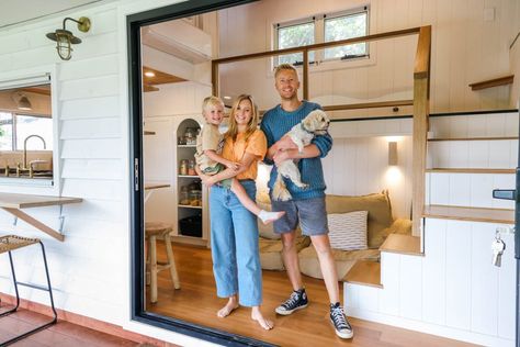 Living Big in a Tiny House - Stunning Tiny House Homestead In The Noosa Hinterland Australian Tiny House Design, Tiny Home Family Of 4, Living Big In A Tiny House, Modular House Design, Large Tiny House, Tiny House Stairs Ideas, Big Tiny House, Scandinavian Tiny House, Family Tiny House