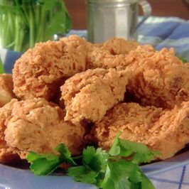 Paula Deen Fried Chicken, House Seasoning Recipe, Fried Chicken Livers, Best Fried Chicken Recipe, Fried Chicken Ingredients, Fried Chicken Recipe Southern, Spicy Fried Chicken, Best Fried Chicken, Paula Dean