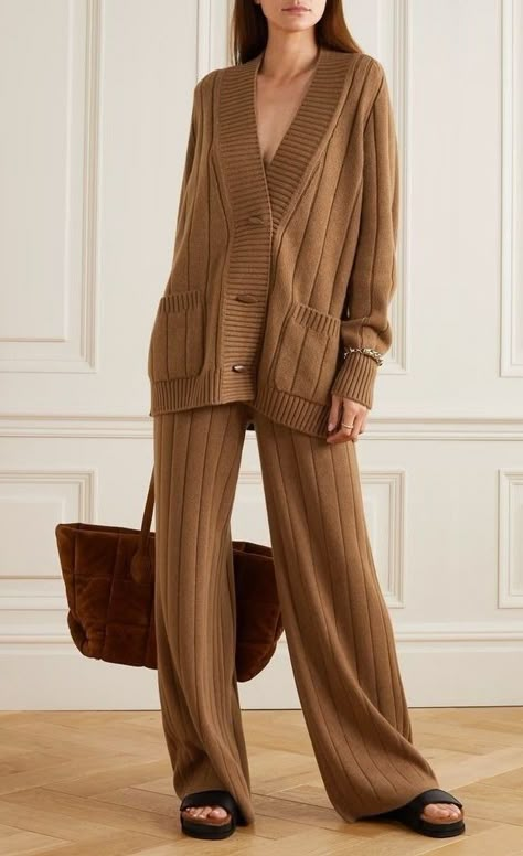 Autumn Outfits, Outfit Look, Loro Piana, Knitwear Design, Cashmere Cardigan, Knitwear Cardigan, Fashion Mode, Ulla Johnson, Look Chic