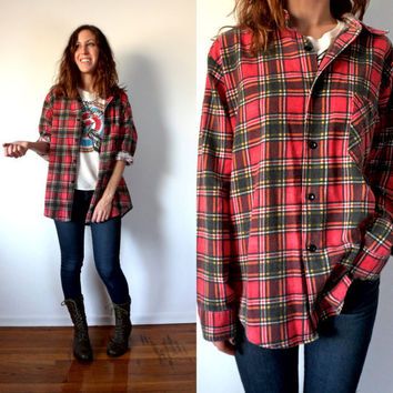 How to Wear Flannel Shirts - 20 Best Flannel Outfit Ideas Red Flannel Shirt Outfit, Flannel Shirt Outfit Women, How To Wear A Flannel, How To Style A Flannel, Red Flannel Outfit, Styling A Flannel, Flannel Jeans, Men Winter Fashion, Flannel Shirt Outfit