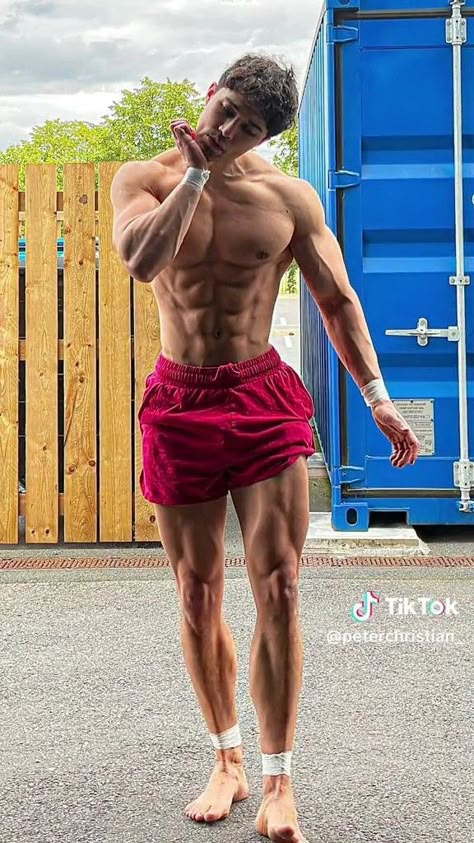 #gym #gymlife #muscleguys #pumpedup #Muscleguy #PumpedUpBody #guy #beautifulbody #Muscleguy #beefy #beefyguy #Muscleman #motivation #dicipline #hotguy #life #aesthetic #aestheticguy Gym Men Motivation, Fitness Studio Training, Aesthetics Bodybuilding, Model Training, Dream Physique, مرسيدس بنز, Gym Boy, Best Physique, Wellness Massage