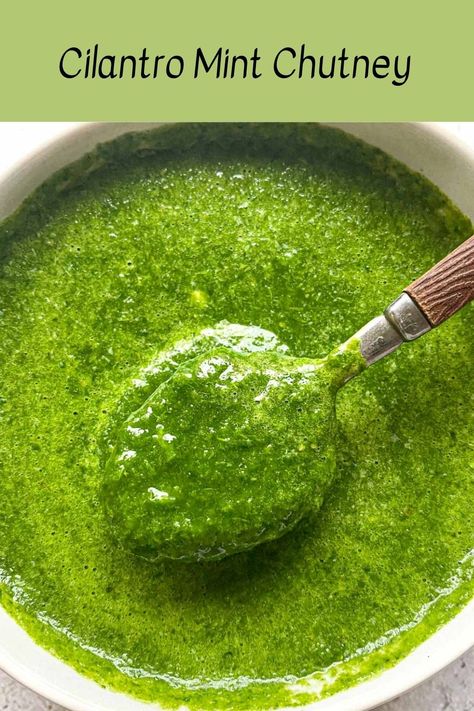 This spicy and herbaceous cilantro mint chutney is the perfect Indian condiment to spread on sandwiches, dip your samosas in, and drizzle over chaat! Ministry Of Curry, Green Chutney Recipe, Indian Chutney Recipes, Coriander Chutney, Lemon Juice Water, Cilantro Chutney, Mint Chutney, Mint Sauce, Chutney Recipe