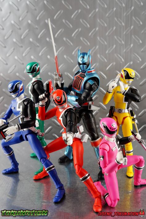 Power Rangers Lightning Collection S.P.D. Shadow Ranger Gallery - Tokunation Power Rangers Lightning Collection, Shadow Ranger, Power Rangers Figures, Shogun Warriors, Power Rangers Ninja Storm, Power Rangers Toys, Power Rangers Ninja Steel, Power Rangers Cosplay, New Power Rangers