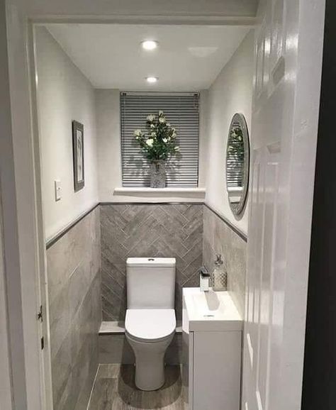 Bilik Mandi Kecil, تصميم دورة مياه, Small Toilet Design, Makeover Kamar Mandi, Small Downstairs Toilet, Downstairs Cloakroom, Toilet Room Decor, Small Toilet Room, Bilik Air