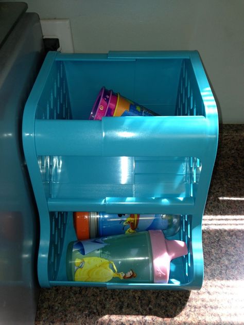 Universal Baby Bottle and Sippy Cup Organizer Sippy Cup Storage Diy Organization Ideas, Sippy Cup Storage, Sippy Cup Organization, Baby Bottle Organization, Baby Decor Diy, Baby Bottle Storage, Trendy Baby Shoes, Best Baby Bottles, Baby Food Containers