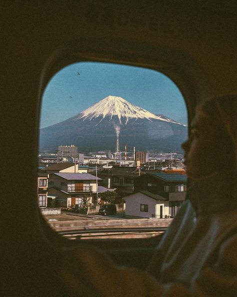 Nathan Landers on Instagram: “Sight seeing at 300kmph🚄💨⛩🏯⛰💨🍃#teganandnedpresets” Mama Earth, 35mm Photography, Film Photography 35mm, Japan Aesthetic, Cinematic Photography, Into The Wild, Pretty Places, On Film, Travel Aesthetic