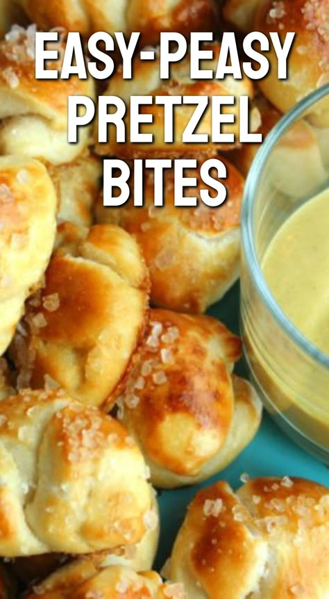 Easy-Pleasy Snacks To Make For Game Day Parties With Friends (simple apps and finger foods!) Eagles Game Day Food, Easy Game Day Meals, New Year’s Eve Party Snacks For Kids, Football Finger Foods Appetizers, Easy Appetizers To Travel With, Easy Recipes For Kids To Make Snacks, Fun Food For Kids To Make, Appetizer Recipes Kid Friendly, Easy Appetizers For Small Group