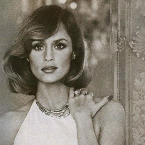 70s Fashion Hairstyles, Lauren Hutton Style, 1970s Hairstyles, Lauren Hutton, Kevin Murphy, Beauty Icons, Fashion Icons, Classic Beauty, Vintage Hairstyles