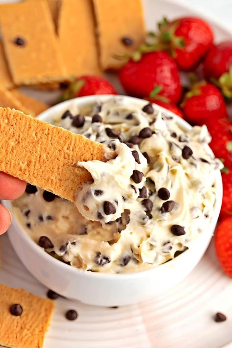 Cheesecake Dip (No-Bake Recipe) - Insanely Good Cheesecake Dip Recipe, Dessert Dip Recipes, Dessert Dip, Cake Dip, Chocolate Work, Orange Muffins, Cheesecake Dip, Sweet Dips, Baking Fun