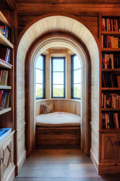 Home Libraries: Private Hideout Design by Island Architects - Elle Decor House Sketch, Home Library Design, Design Library, Bright Homes, Home Libraries, Design Del Prodotto, Living Room Storage, Home Library, Dream Rooms