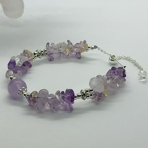 Purple Stone Jewellery, Amethyst Stone Bracelet, Prom Bracelet, Lavender Bracelet, Amythest Bracelet, Purple Bracelet Ideas, Purple Bracelets, Crystal Chip Bracelet, Handmade Silver Amethyst Crystal Bracelet