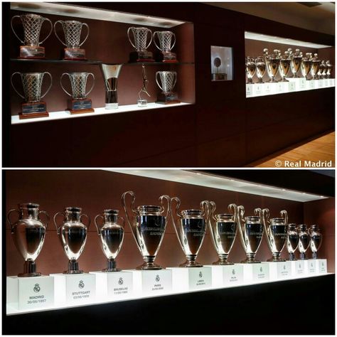 Real Madrid Trophy Cabinet, Award Room, Trophy Display Ideas, Trophy Display Shelves, Canning Garden, Trophy Cabinets, Trophy Stand, Trophy Display Case, Trophy Wall