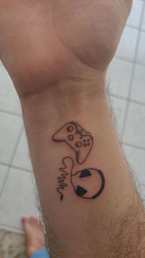 Xbox Controller Tattoo Ideas, Gaming Controller Tattoo, Xbox Tattoo Ideas, Headphone Tattoos, Xbox Controller Tattoo, Brunch Tattoo, Tattoos For Gamers, Game Controller Tattoo, Gaming Tattoo Ideas