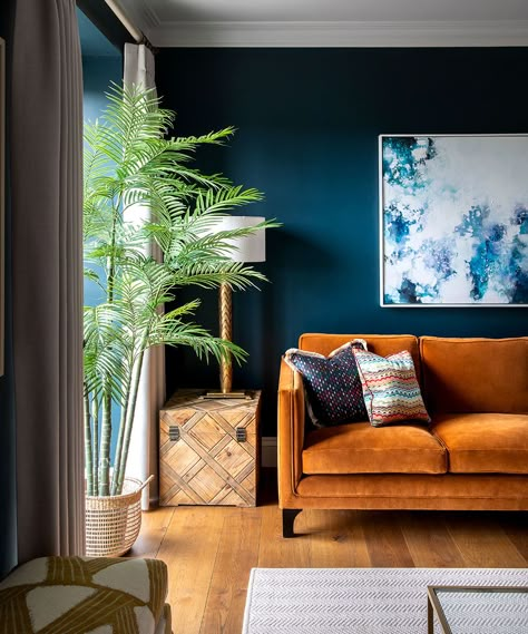 Warm Living Room Colors, Blue Walls Living Room, Koti Diy, 3 Piece Living Room Set, Hague Blue, Dark Living Rooms, Living Room Warm, Living Room Orange, Living Room Color Schemes