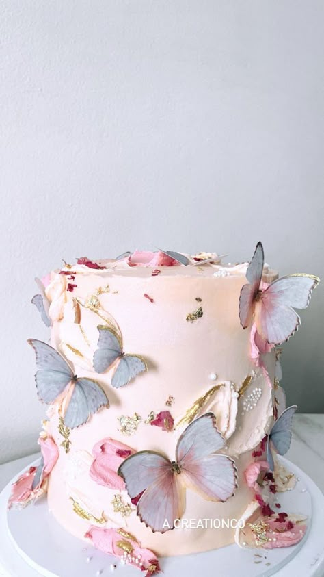 Butterfly Cake Bridal, Butterfly First Year Birthday, Butterflies First Birthday Party, Whimsical Butterfly Cake, Butterfly Fairy Cake Ideas, Wedding Cakes Butterfly, Smash Cake Fairy Theme, Garden Butterfly Cake, Butterfly Garden Birthday Cake