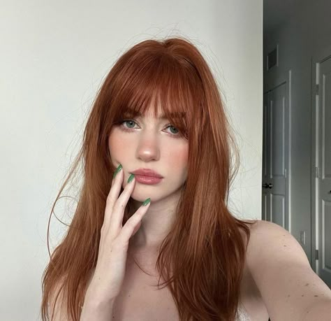 Ginger Aesthetic Hair, Frill Haircut, Copper Brown Hair With Bangs, Ginger Hair Aesthetic Girl, Hair Color Ideas For Red Heads, Straight Ginger Hair, Rust Orange Hair, Ginger Hair Women, Deep Ginger Hair