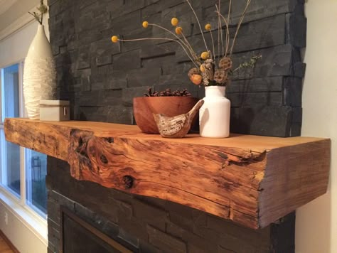 Rustic Wood Mantle, Live Edge Fireplace Mantel, Live Edge Ideas, Wood Mantle Fireplace, Deco Tv, Mantle Fireplace, Wood Lumber, Wood Slab Table, Wood Mantle