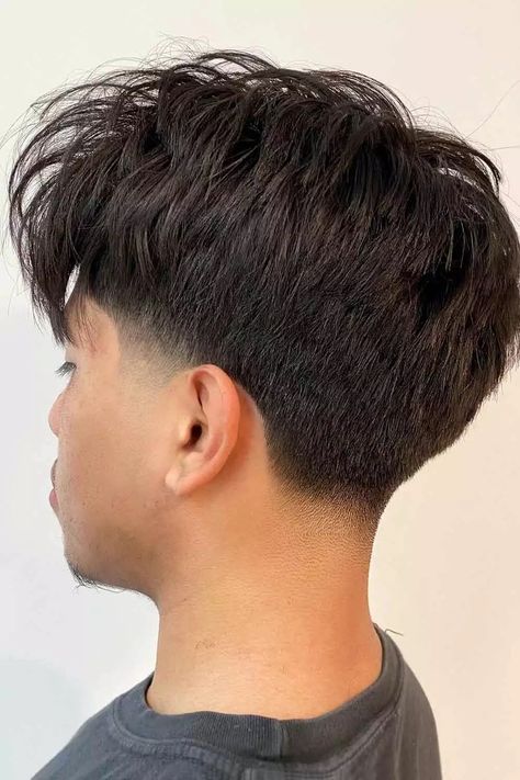 Taper Fade Men, Afro Hair Fade, Mid Length Straight Hair, Taper Fade Short Hair, Fade Men, Low Taper Fade Haircut, Two Block Haircut, Haircuts Trendy, Asian Hairstyles