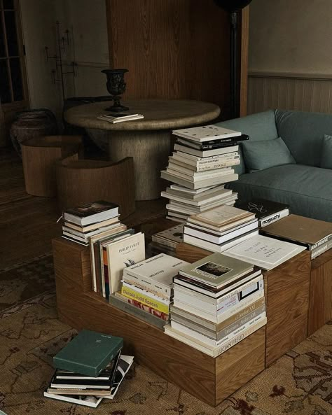 All posts • Instagram Richard Papen, Colin King, Decor Books, Book Room, October 23, Home Library, Slow Living, Architectural Digest, Apartment Design