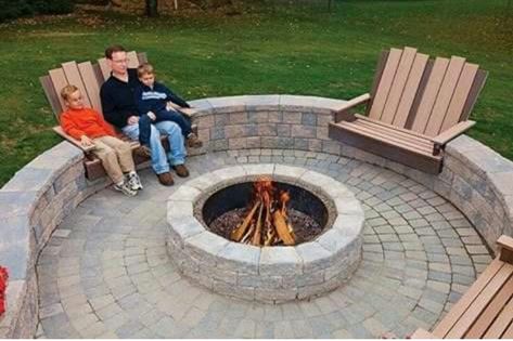 In ground/recessed seating around an in ground fire pit! Diy Fire Pit Ideas, Outdoor Fire Pit Seating, Fire Pit Seating, Fire Pit Designs, Diy Fire Pit, Fire Pit Patio, Backyard Fire, Amazing Photo, Fire Pit Backyard