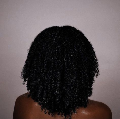 Hair Growth Black Women, Women Bob Haircut, Grow Long Natural Hair, Hair For Older Women, Grow Natural Hair, Serum For Hair Growth, Natural Hair Long, 4b Natural Hair, Healthy Black Hair