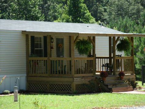 remodeling of a mobile home. Manufactured Home Porch Ideas, Mobile Home Porches, Mobile Home Deck, Manufactured Home Porch, Simple Front Porch, Single Wide Remodel, Trailer House, Deck Plan, Porch Kits