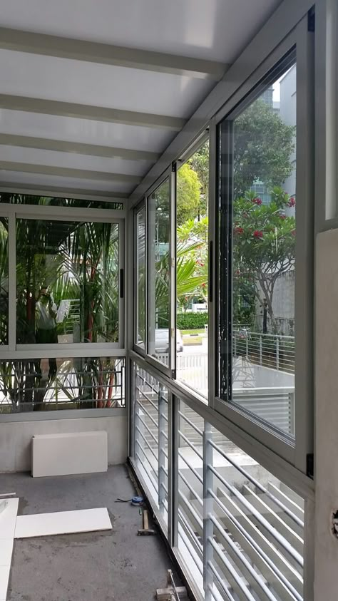 Glass Closed Balcony Ideas, Balcony Closed Grill Design, Terrace Closed Ideas, Windows With Railing, How To Close Balcony Ideas, Closing Balcony Ideas, Aluminium Sliding Doors Balcony, Balcony Door With Grill, Sliding Door In Balcony