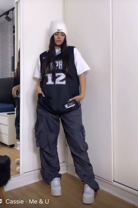 Dope Fashion Outfits, Baggy Outfits, Street Style Outfits Casual, 2000s Streetwear, Cute Modest Outfits, Effortlessly Chic Outfits, Tomboy Outfits, Tomboy Style Outfits, Hip Hop Outfits